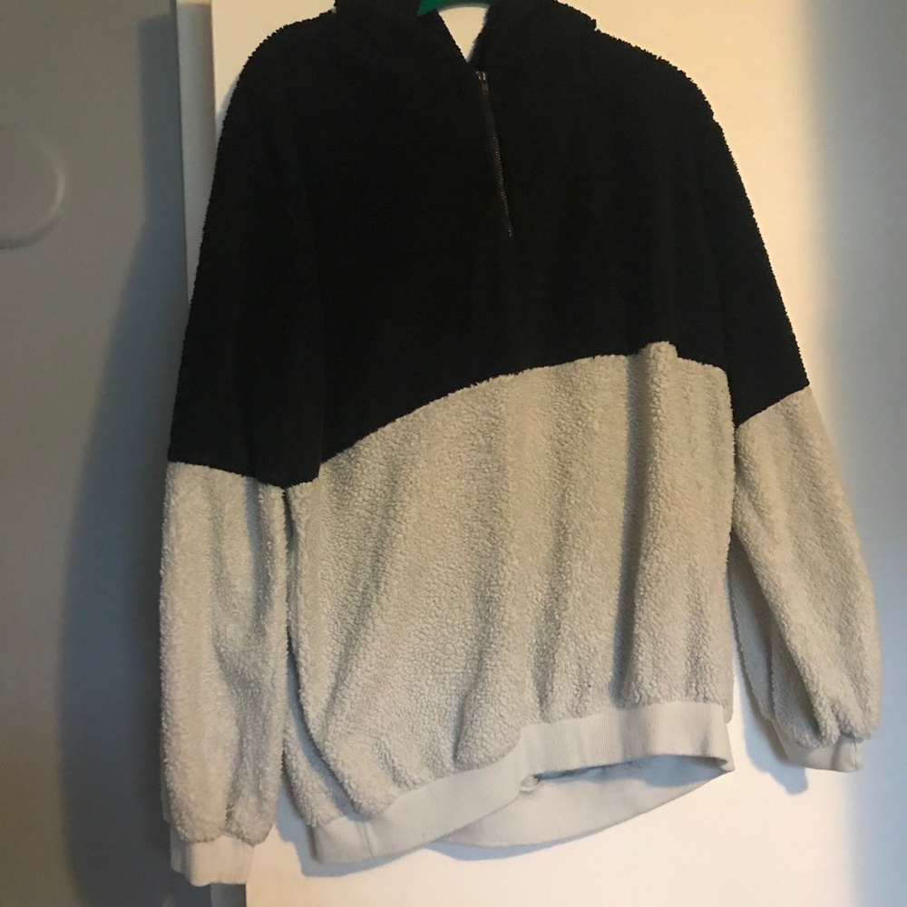 Fuzzy color block sweatshirt